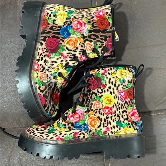 Betsey Johnson Floral Leopard Kids Boots - Picture 1 of 4
